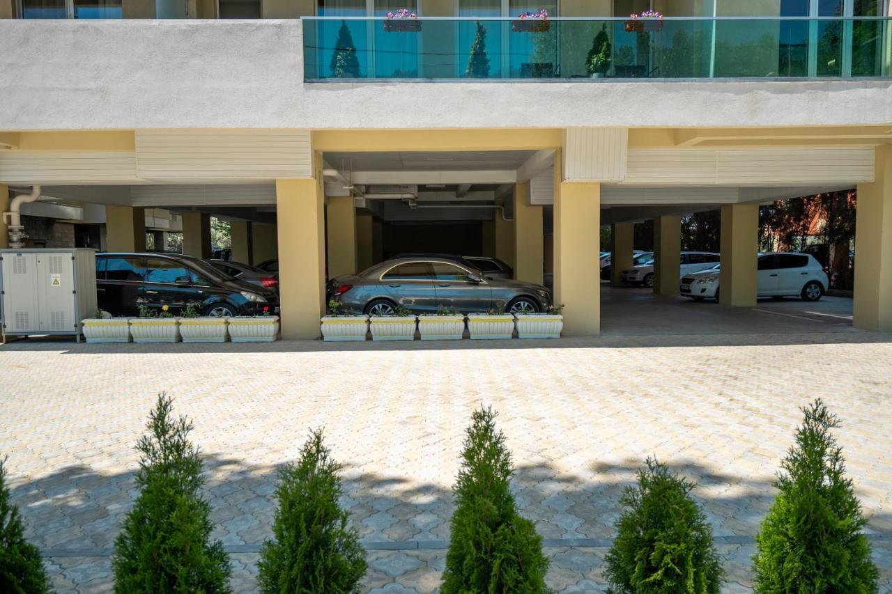 Moonlight Mamaia Apartments Exterior photo